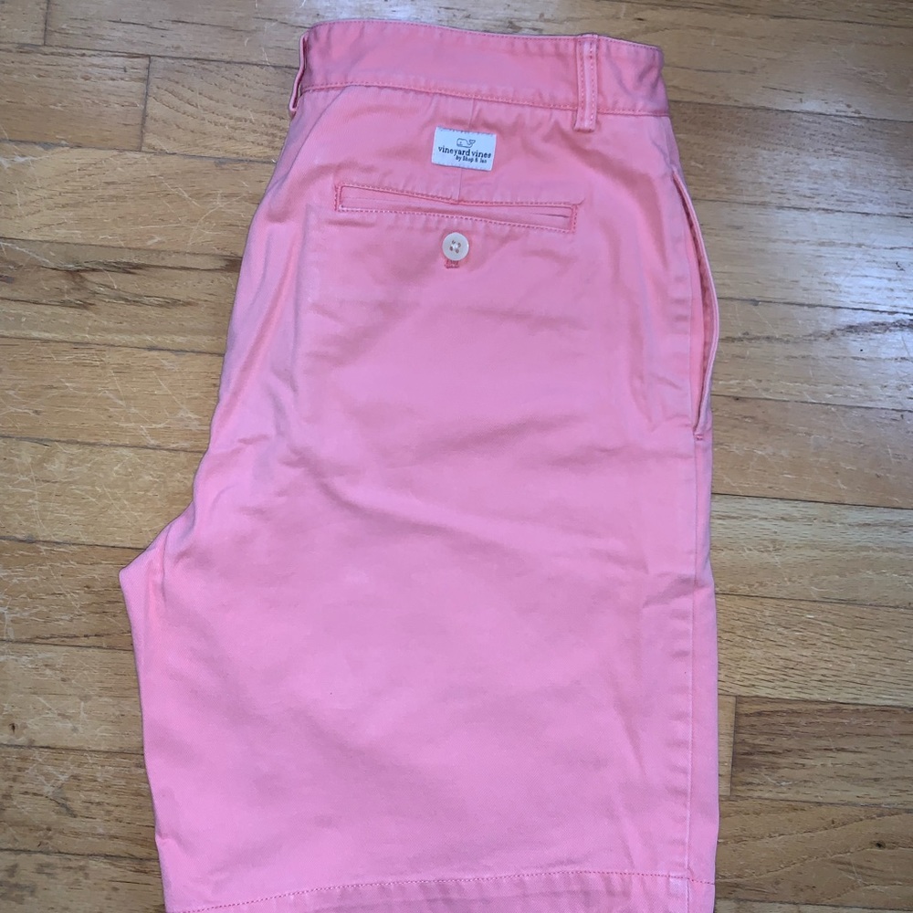 Vineyard Vines club shorts